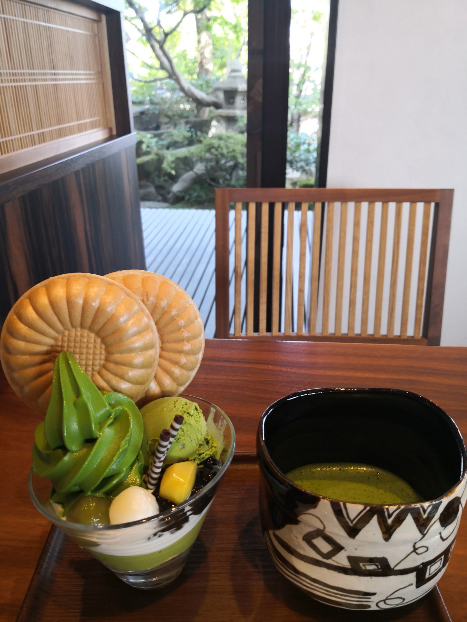 愛知県　西尾市 茶畑と抹茶パフェに出会う
